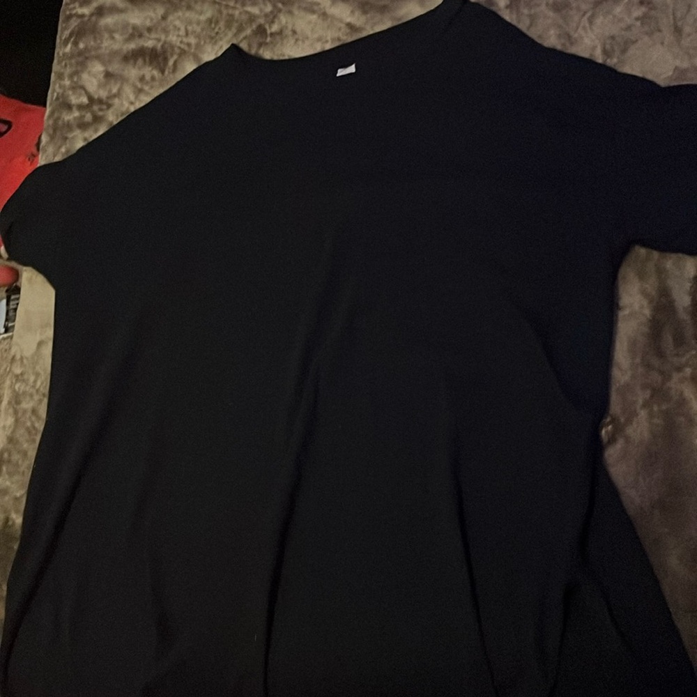 Black womens t shirt